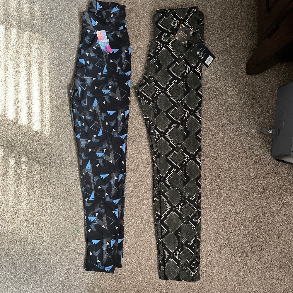 Leggings NWT large